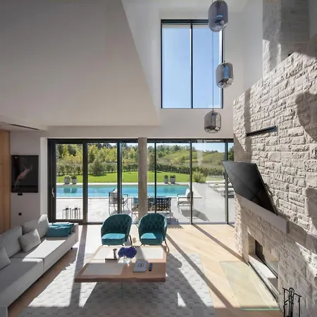 Villa Luxury Valens With Wellness In Tinjan