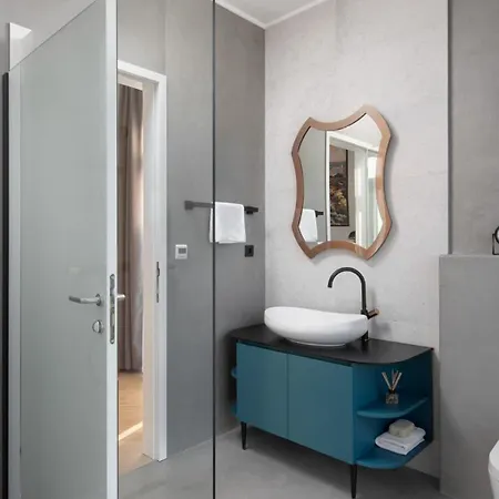 Luxury Valens With Wellness In Tinjan Villa