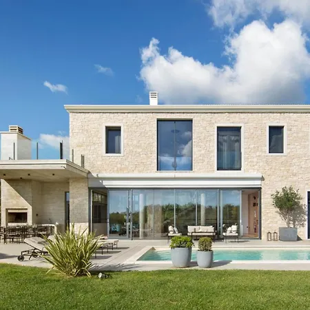 Villa Luxury Valens With Wellness In Tinjan *